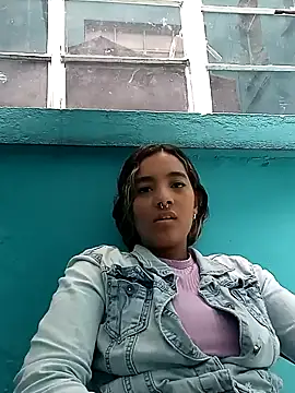 megan collins96 online show from February 11, 2025, 7:05 pm