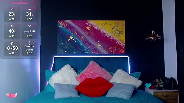 megan collins96 online show from February 12, 2025, 7:35 pm