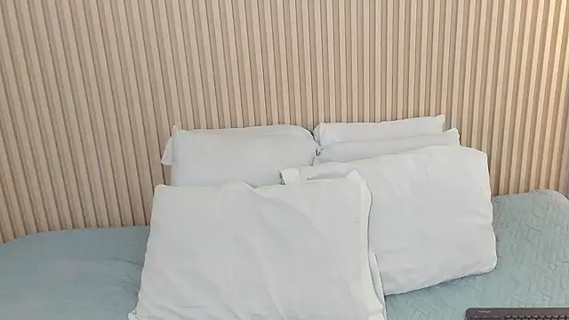 Snapshot of charlottebrowns_ chatting on July 11, 2026, 11:57 am charlottebrowns online show from July 11, 2026, 11:57 am