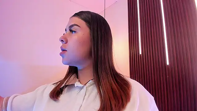 ArianaBaker online show from April 8, 2026, 1:00 pm