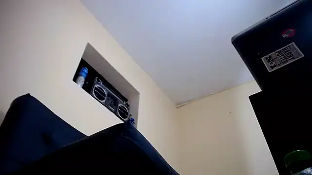 Osiiriis online show from February 9, 2025, 4:04 am