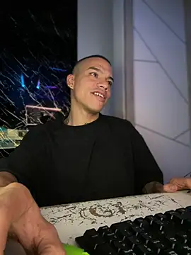 Osiiriis online show from March 6, 2025, 6:52 am