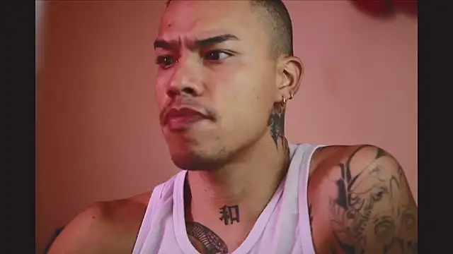 Osiiriis online show from March 9, 2025, 12:42 pm