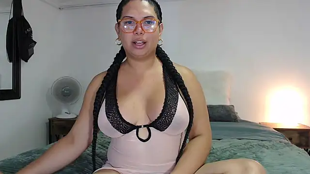 flowerdirtty online show from October 12, 2025, 5:45 pm