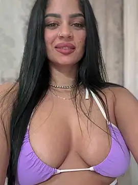  adelle online show from February 9, 2025, 10:53 am