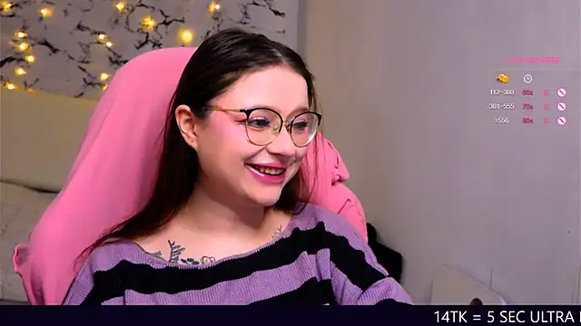 Snapshot of me__hanna chatting on March 1, 2025, 10:53 pm me  hanna online show from March 1, 2025, 10:53 pm