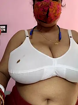 Snapshot of Kayra_34 chatting on February 19, 2026, 6:31 am Kayra 34 online show from February 19, 2026, 6:31 am