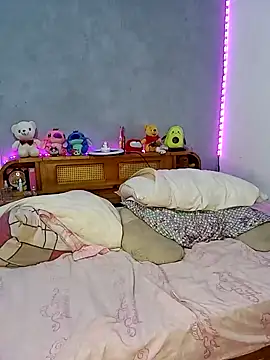 Khara Mel online show from December 19, 2024, 4:23 am