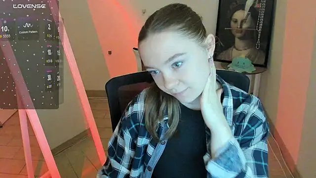 Florence meow online show from April 3, 2026, 6:11 am