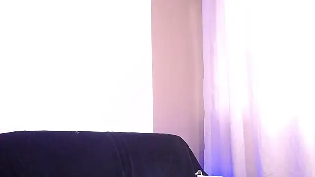 lilit kyteler online show from April 1, 2026, 8:39 pm