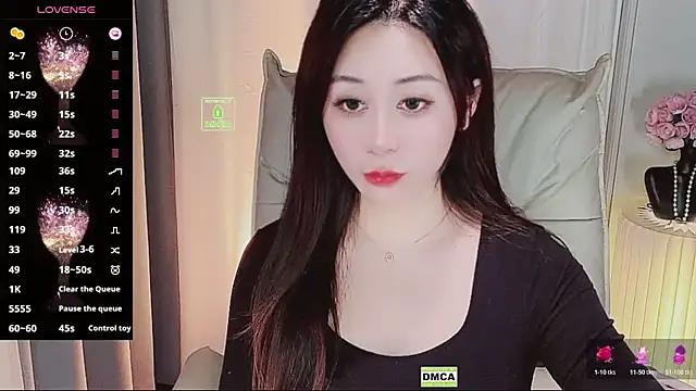 Snapshot of Liiniie-Lovers chatting on November 12, 2025, 4:57 am Liiniie-Lovers online show from November 12, 2025, 4:57 am