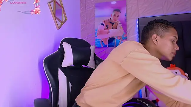 dilan alfonzo online show from April 17, 2026, 4:04 am