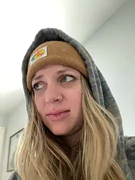 molly witha chance online show from February 3, 2025, 2:45 pm