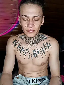 Snapshot of Dread_cat69 chatting on November 21, 2025, 7:18 am Dread cat69 online show from November 21, 2025, 7:18 am