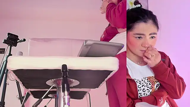 Snapshot of Angelst__ chatting on October 12, 2025, 6:45 am Angelst online show from October 12, 2025, 6:45 am