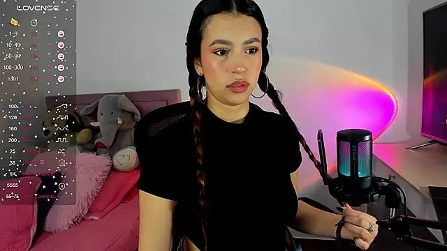 Snapshot of youpinkgirl_ chatting on January 20, 2025, 11:10 pm youpinkgirl  online show from January 20, 2025, 11:10 pm