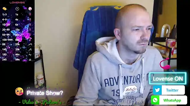 Snapshot of RealManHaveHairy chatting on March 26, 2026, 3:23 am RealManHaveHairy online show from March 26, 2026, 3:23 am