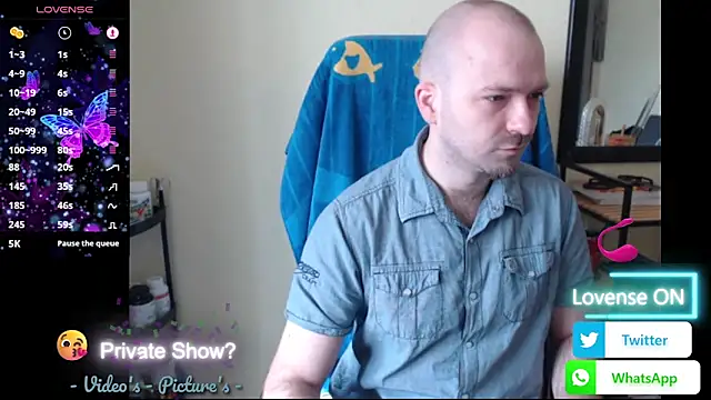 Snapshot of RealManHaveHairy chatting on April 9, 2026, 6:19 am RealManHaveHairy online show from April 9, 2026, 6:19 am