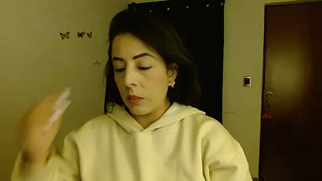 ella peck online show from June 10, 2026, 4:56 am