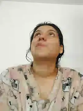 Sophie-hatter online show from January 26, 2025, 3:03 pm