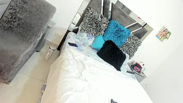 alizehorny online show from February 14, 2025, 1:34 am