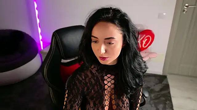Snapshot of KatherineRyder chatting on October 18, 2025, 4:52 pm KatherineRyder online show from October 18, 2025, 4:52 pm