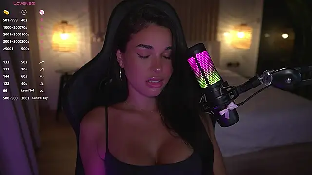 Lizhush  online show from February 18, 2025, 7:41 pm