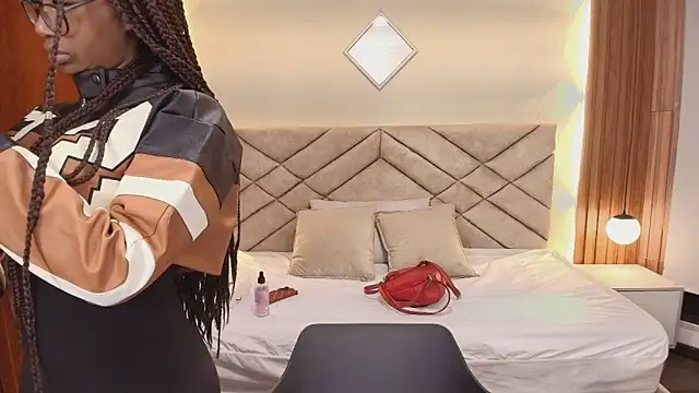 Raquel jones online show from March 28, 2026, 11:54 am