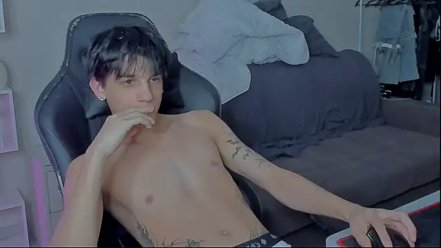 Snapshot of MarkBrowniii chatting on December 4, 2024, 10:57 am MarkBrowniii online show from December 4, 2024, 10:57 am