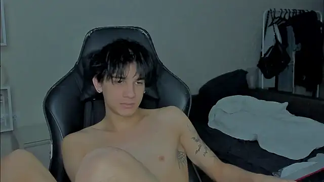 Snapshot of MarkBrowniii chatting on December 27, 2024, 5:09 am MarkBrowniii online show from December 27, 2024, 5:09 am