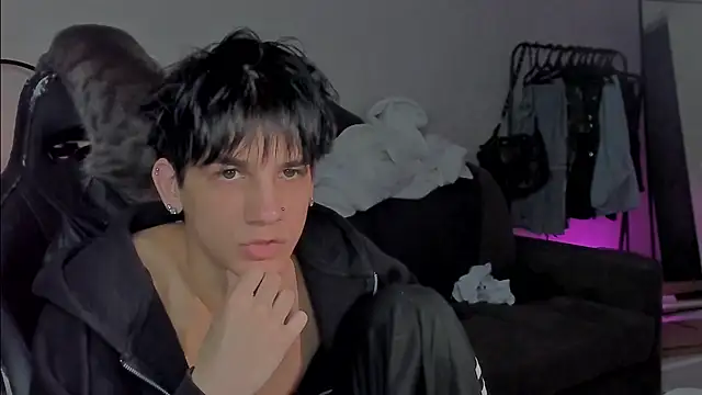 Snapshot of MarkBrowniii chatting on January 21, 2025, 8:00 pm MarkBrowniii online show from January 21, 2025, 8:00 pm