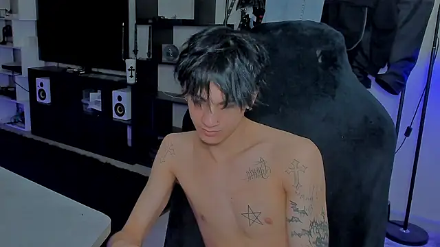 MarkBrowniii online show from April 10, 2026, 6:01 pm