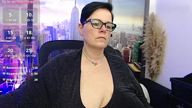 ninarandmann online show from March 11, 2025, 9:15 pm