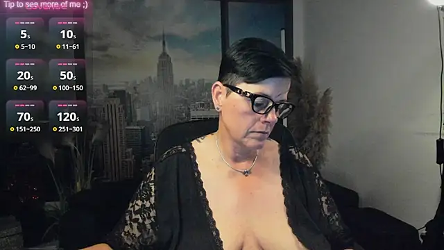 ninarandmann online show from September 13, 2025, 6:18 pm