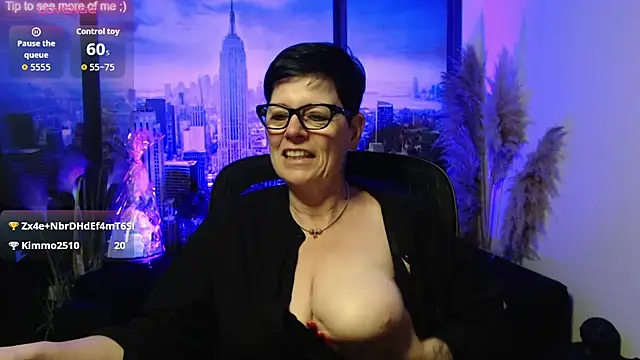 Snapshot of ninarandmann chatting on June 4, 2026, 2:56 pm ninarandmann online show from June 4, 2026, 2:56 pm