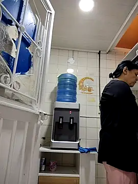 Natasha milf   online show from November 21, 2025, 12:48 pm