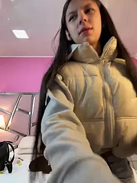 Bonniepark online show from March 18, 2025, 12:03 pm