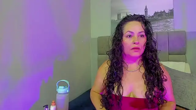 Snapshot of hanny_milf chatting on July 17, 2026, 12:01 pm hanny milf online show from July 17, 2026, 12:01 pm