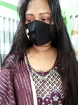 Idhika Paul online show from September 8, 2025, 4:17 pm