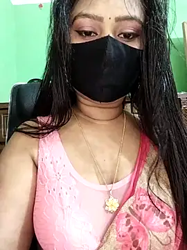 Snapshot of Idhika_Paul chatting on March 4, 2026, 11:33 pm Idhika Paul online show from March 4, 2026, 11:33 pm