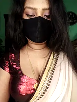 Snapshot of Idhika_Paul chatting on April 8, 2026, 12:43 am Idhika Paul online show from April 8, 2026, 12:43 am