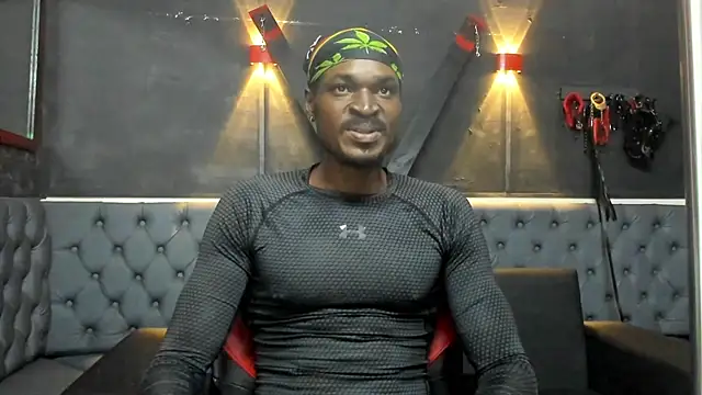 Snapshot of Terrance_z chatting on February 18, 2026, 7:32 pm Terrance z online show from February 18, 2026, 7:32 pm