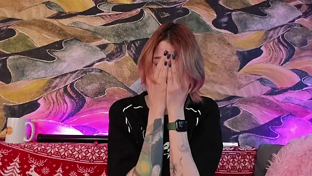 Snapshot of CrystalRey chatting on December 26, 2024, 9:11 am CrystalRey online show from December 26, 2024, 9:11 am