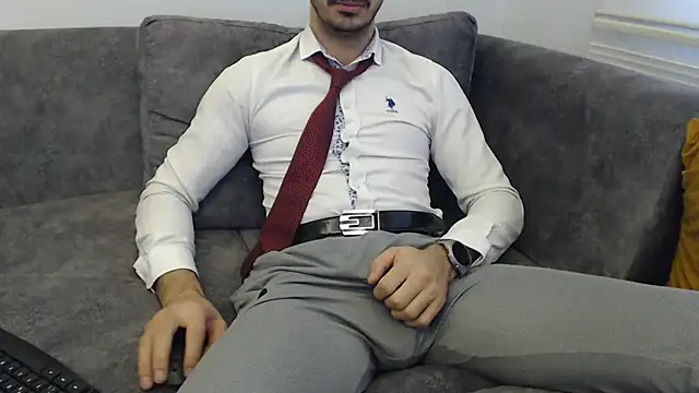 Snapshot of Naughtb0y chatting on February 2, 2026, 2:49 pm Naughtb0y online show from February 2, 2026, 2:49 pm