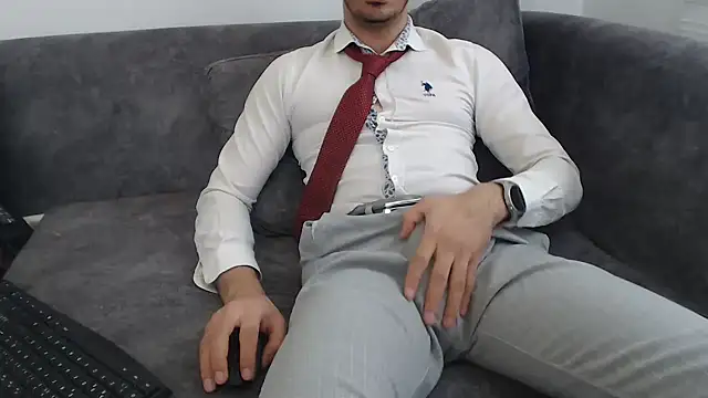 Snapshot of Naughtb0y chatting on April 1, 2026, 10:49 am Naughtb0y online show from April 1, 2026, 10:49 am