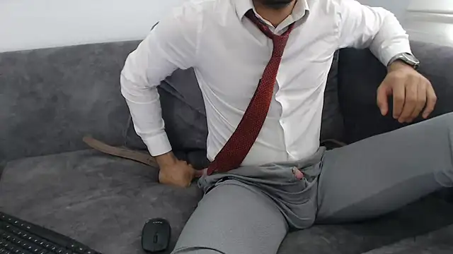 Snapshot of Naughtb0y chatting on May 23, 2026, 11:14 am Naughtb0y online show from May 23, 2026, 11:14 am