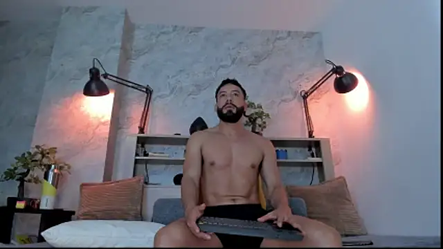 bruno woods online show from December 17, 2025, 8:26 pm