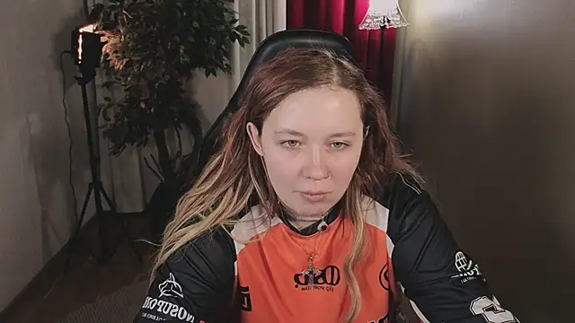 carolina elf online show from February 20, 2026, 5:26 am