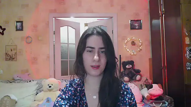 INELIKA online show from September 17, 2025, 9:05 pm