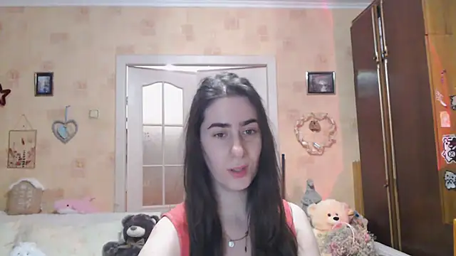 INELIKA online show from November 19, 2025, 5:57 pm